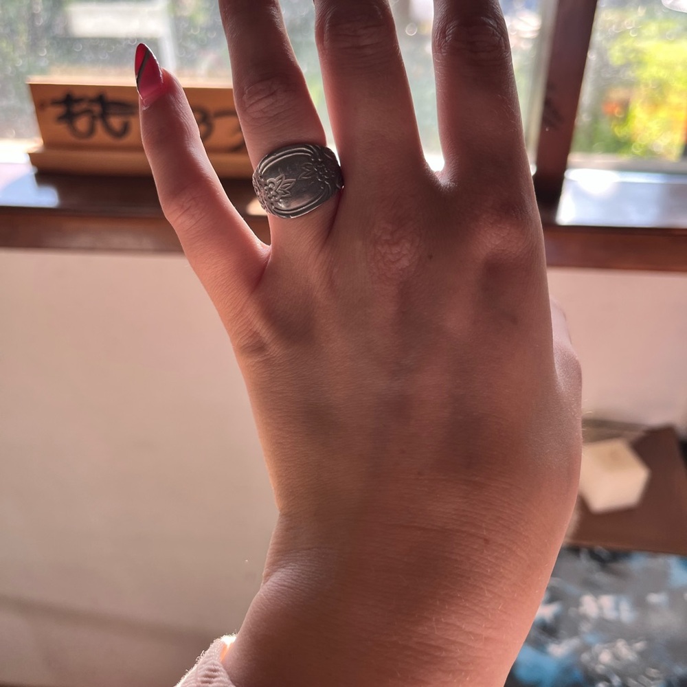 Silver Statement Ring - Picture 2 of 3